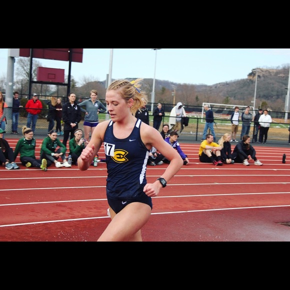 Meet your posher, Teagan - Picture 4 of 8